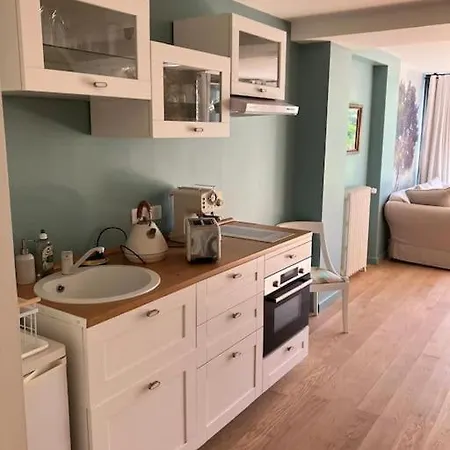 Apartment Rez-de-jardin A 15 Min De Paris *